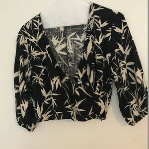 Express cropped, v neck faux wrap side zip tropical palm leaf print top